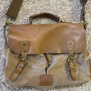 Leather messenger bag